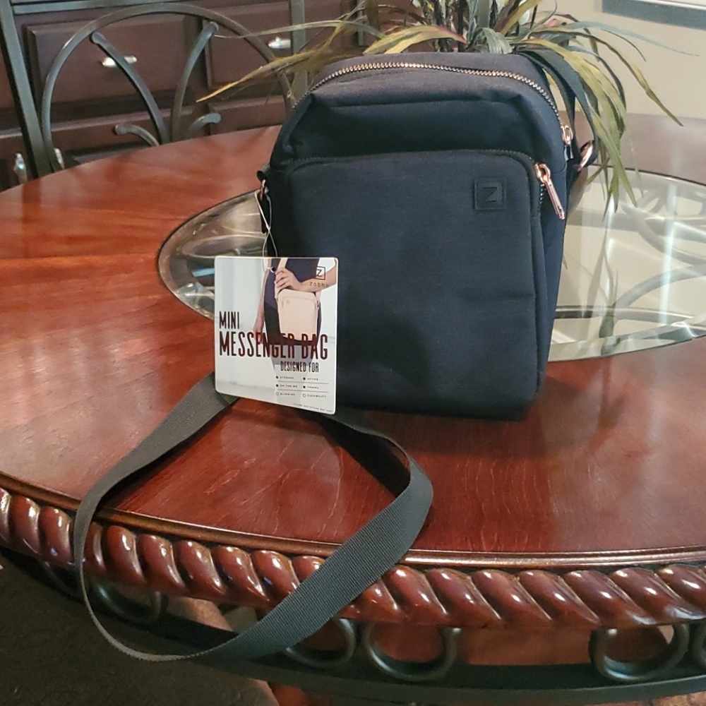 Nwt Zobha Black Mini Messenger Crossbody Bag